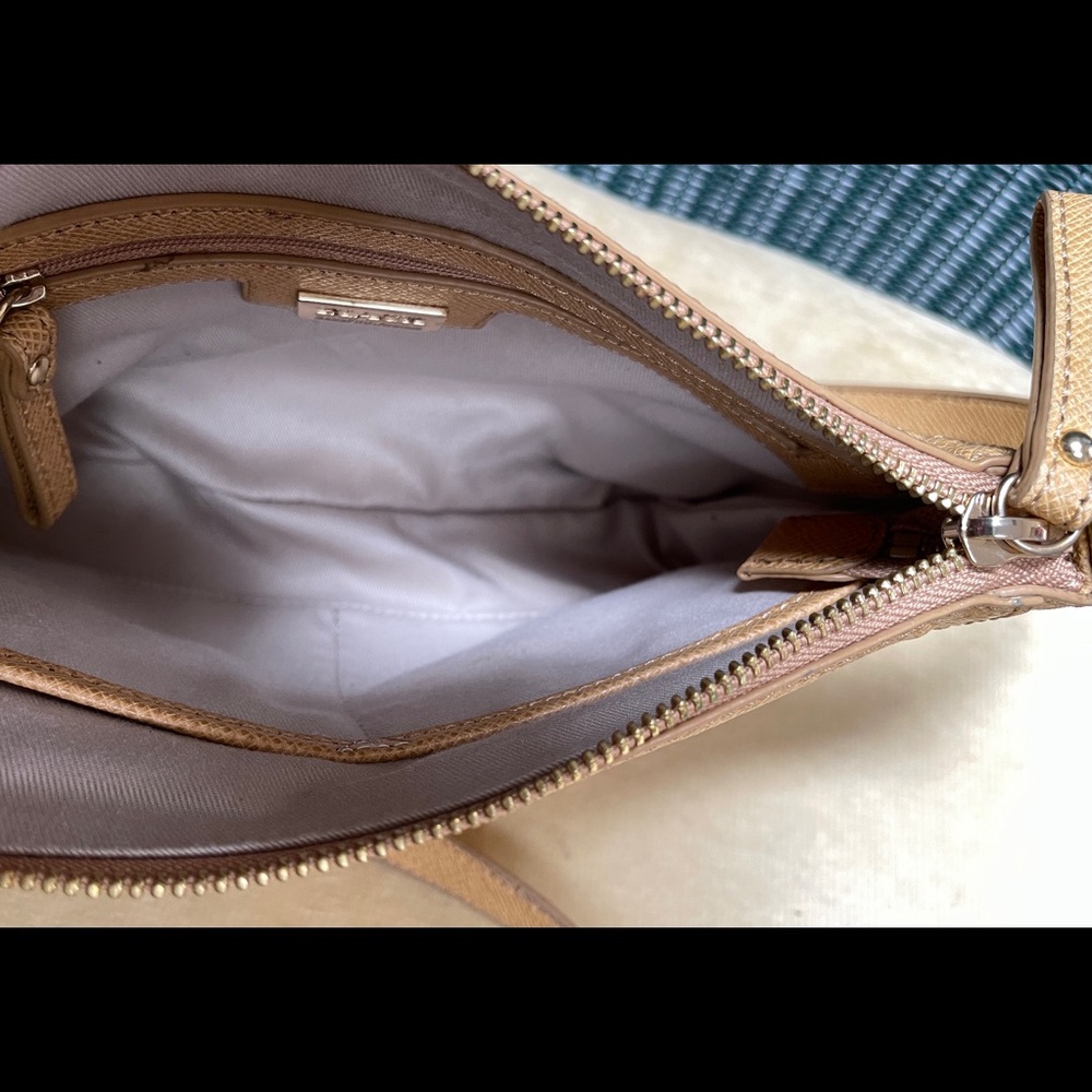 Saks 5th Ave Black Label Crossbody Bag - Picture 8 of 11